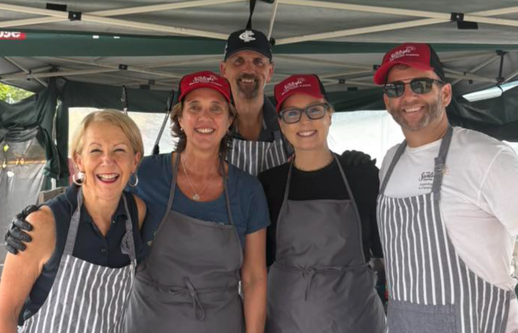 volunteers and Ken and Di Farmer at Bunnings sausage sizzle fundraiser